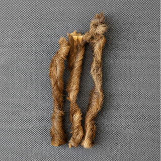 Hertenhuid met haar